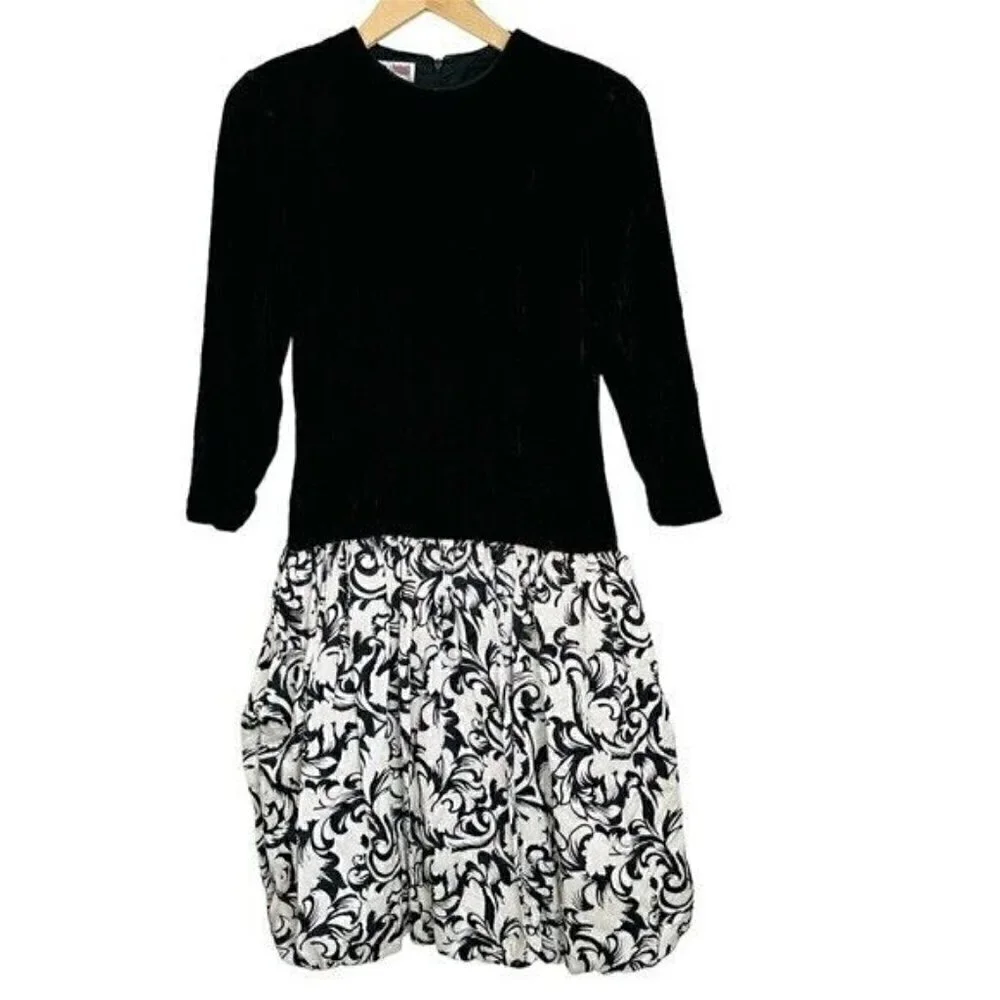 VTG Maggy London 90's Black and White Floral Long Sleeve Velvet Dress Bubble Hem